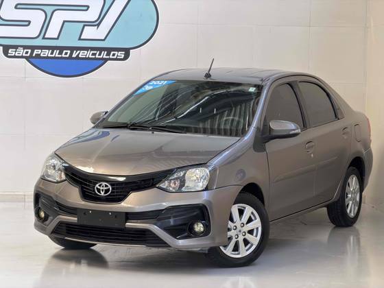 TOYOTA ETIOS 1.5 X PLUS 16V FLEX 4P MANUAL TOYOTA ETIOS 1.5 X PLUS 16V FLEX 4P MANUAL